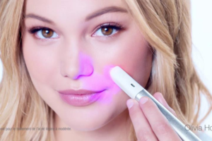 Neutrogena releases a light therapy pen against acne